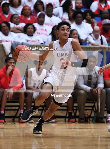 Thumbnail 3 in St. Vincent-St. Mary vs. Lima Senior (OHSAA DI Regional Final) photogallery.