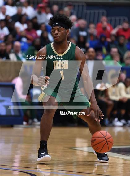 Thumbnail 2 in St. Vincent-St. Mary vs. Lima Senior (OHSAA DI Regional Final) photogallery.
