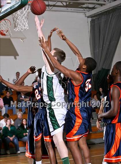 Thumbnail 1 in Brewster vs. Lincoln Hall (5th Annual Putnam Challenge) photogallery.