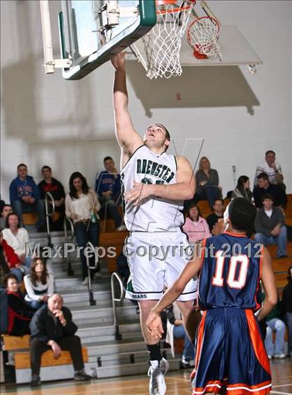 Thumbnail 3 in Brewster vs. Lincoln Hall (5th Annual Putnam Challenge) photogallery.