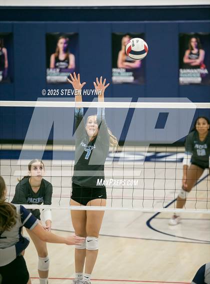 Thumbnail 2 in JV: Lakeridge @ St. Mary's Academy photogallery.