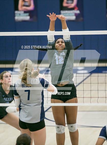Thumbnail 3 in JV: Lakeridge @ St. Mary's Academy photogallery.