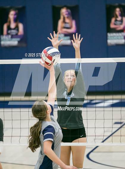 Thumbnail 1 in JV: Lakeridge @ St. Mary's Academy photogallery.