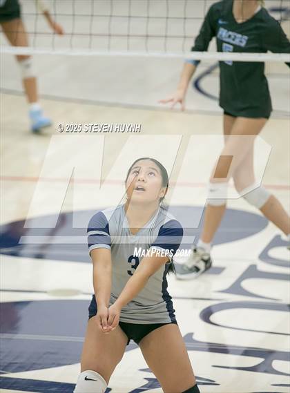 Thumbnail 2 in JV: Lakeridge @ St. Mary's Academy photogallery.