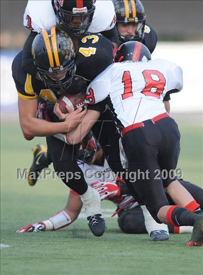 Thumbnail 2 in Terra Nova vs. Seaside (CIF CCS D3 Final) photogallery.