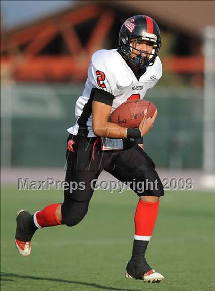 Thumbnail 3 in Terra Nova vs. Seaside (CIF CCS D3 Final) photogallery.