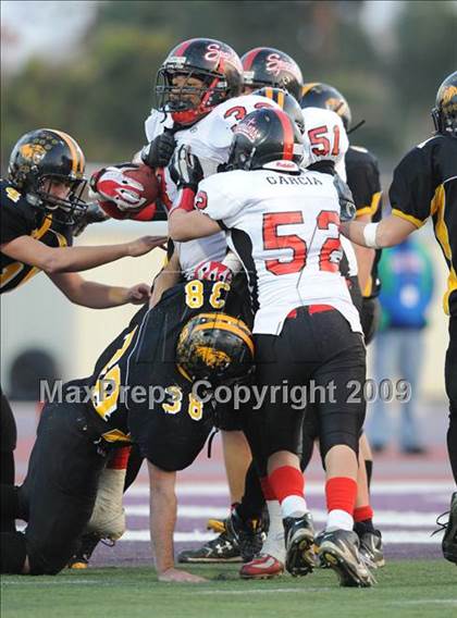 Thumbnail 2 in Terra Nova vs. Seaside (CIF CCS D3 Final) photogallery.