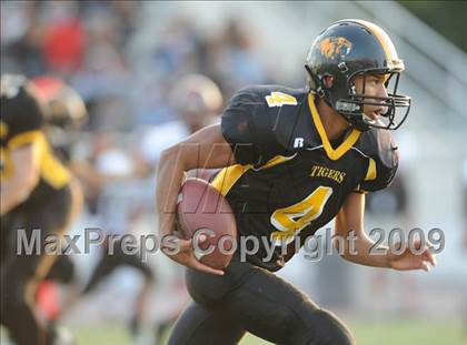 Thumbnail 3 in Terra Nova vs. Seaside (CIF CCS D3 Final) photogallery.