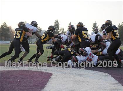 Thumbnail 2 in Terra Nova vs. Seaside (CIF CCS D3 Final) photogallery.