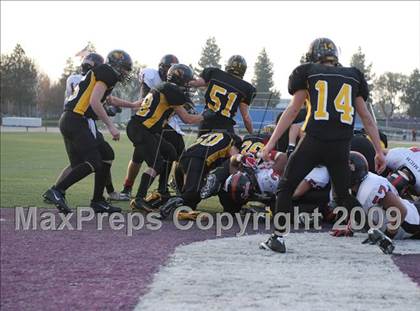 Thumbnail 1 in Terra Nova vs. Seaside (CIF CCS D3 Final) photogallery.