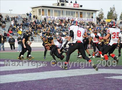 Thumbnail 2 in Terra Nova vs. Seaside (CIF CCS D3 Final) photogallery.