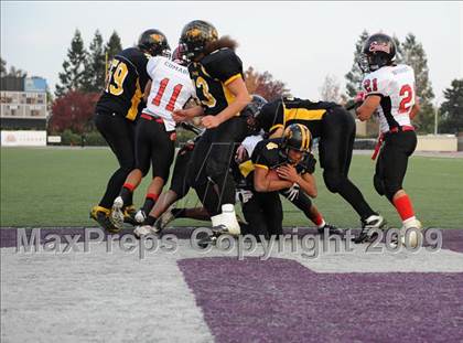 Thumbnail 3 in Terra Nova vs. Seaside (CIF CCS D3 Final) photogallery.