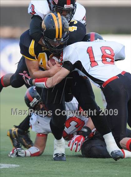 Thumbnail 1 in Terra Nova vs. Seaside (CIF CCS D3 Final) photogallery.