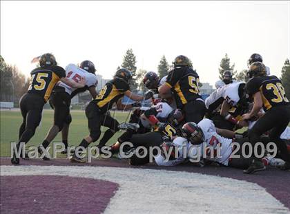 Thumbnail 3 in Terra Nova vs. Seaside (CIF CCS D3 Final) photogallery.