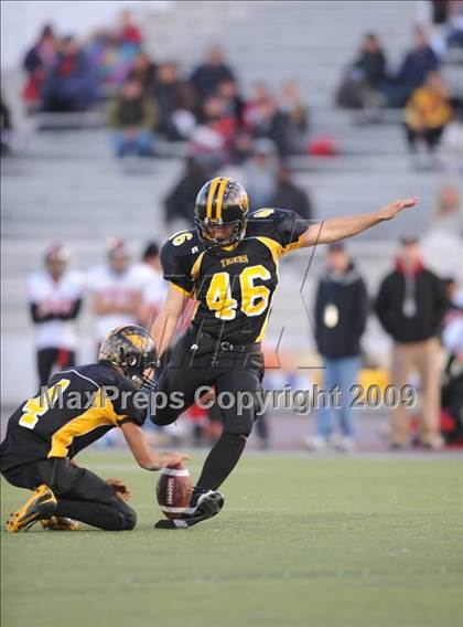 Thumbnail 3 in Terra Nova vs. Seaside (CIF CCS D3 Final) photogallery.