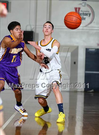 Thumbnail 1 in Lynwood @ Warren photogallery.