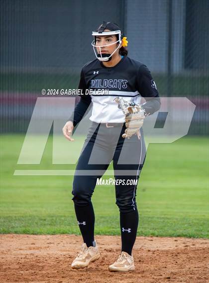 Thumbnail 2 in Weslaco East @ Harlingen South photogallery.