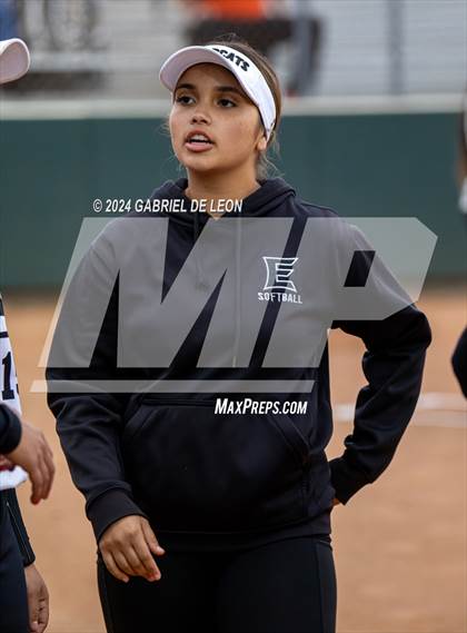 Thumbnail 2 in Weslaco East @ Harlingen South photogallery.