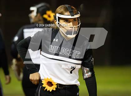 Thumbnail 2 in Weslaco East @ Harlingen South photogallery.