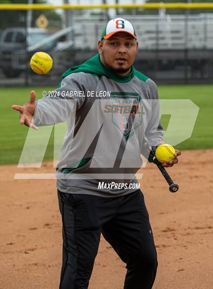 Thumbnail 1 in Weslaco East @ Harlingen South photogallery.
