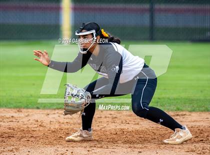 Thumbnail 3 in Weslaco East @ Harlingen South photogallery.