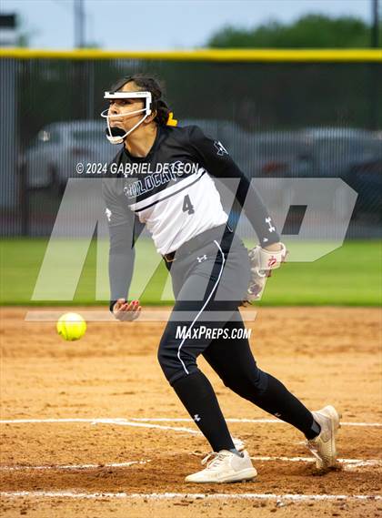 Thumbnail 2 in Weslaco East @ Harlingen South photogallery.