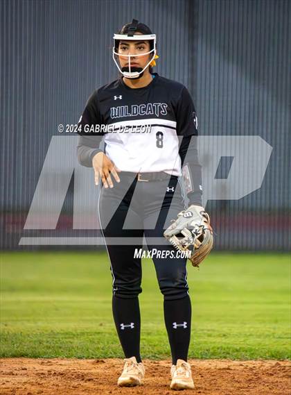 Thumbnail 3 in Weslaco East @ Harlingen South photogallery.