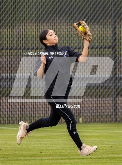 Thumbnail 3 in Weslaco East @ Harlingen South photogallery.