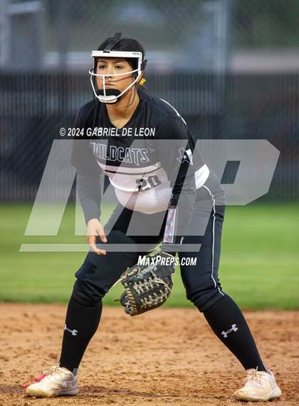 Thumbnail 2 in Weslaco East @ Harlingen South photogallery.