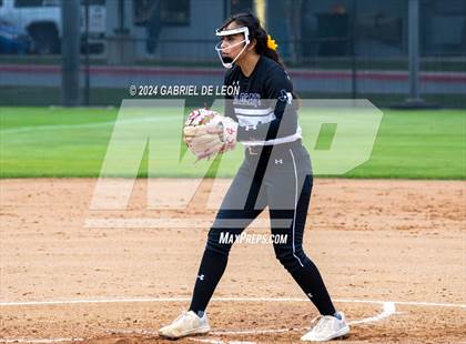 Thumbnail 3 in Weslaco East @ Harlingen South photogallery.