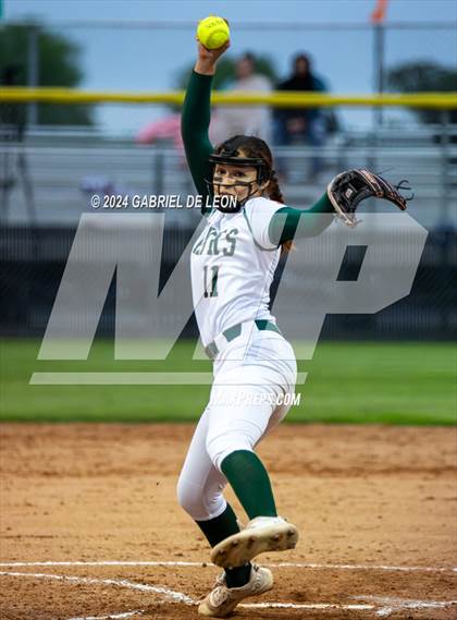 Thumbnail 3 in Weslaco East @ Harlingen South photogallery.