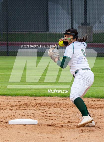 Thumbnail 3 in Weslaco East @ Harlingen South photogallery.