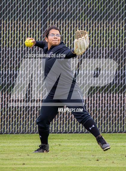 Thumbnail 3 in Weslaco East @ Harlingen South photogallery.