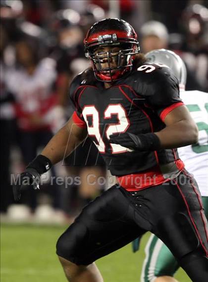 Thumbnail 3 in De La Salle vs. Centennial (CIF State D1 Final) photogallery.