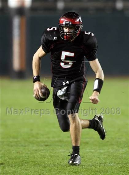 Thumbnail 1 in De La Salle vs. Centennial (CIF State D1 Final) photogallery.