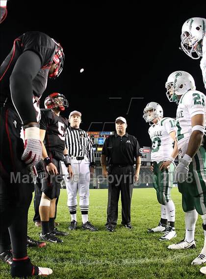 Thumbnail 3 in De La Salle vs. Centennial (CIF State D1 Final) photogallery.