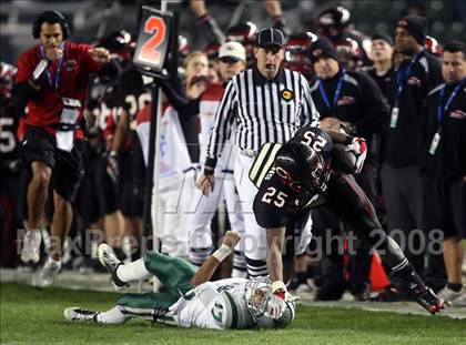 Thumbnail 1 in De La Salle vs. Centennial (CIF State D1 Final) photogallery.