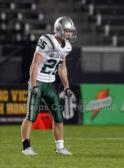 Thumbnail 1 in De La Salle vs. Centennial (CIF State D1 Final) photogallery.