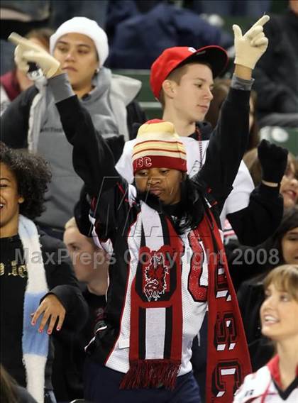 Thumbnail 2 in De La Salle vs. Centennial (CIF State D1 Final) photogallery.