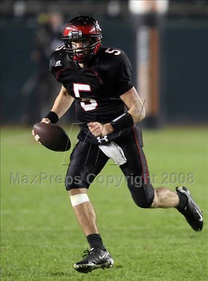 Thumbnail 2 in De La Salle vs. Centennial (CIF State D1 Final) photogallery.