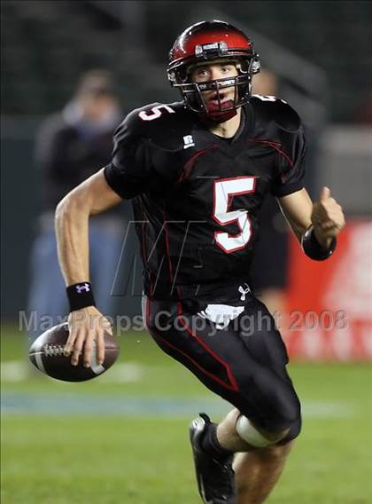 Thumbnail 1 in De La Salle vs. Centennial (CIF State D1 Final) photogallery.