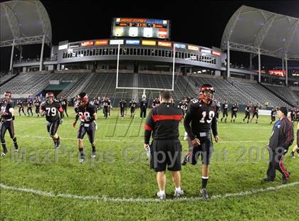 Thumbnail 1 in De La Salle vs. Centennial (CIF State D1 Final) photogallery.