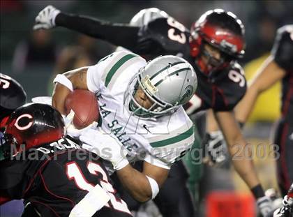 Thumbnail 1 in De La Salle vs. Centennial (CIF State D1 Final) photogallery.
