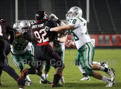 Thumbnail 2 in De La Salle vs. Centennial (CIF State D1 Final) photogallery.