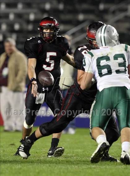Thumbnail 2 in De La Salle vs. Centennial (CIF State D1 Final) photogallery.