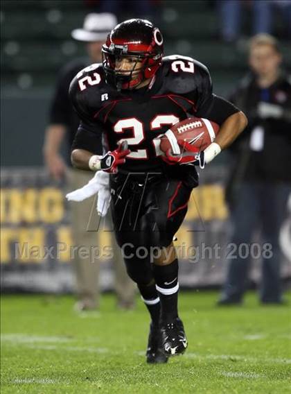 Thumbnail 2 in De La Salle vs. Centennial (CIF State D1 Final) photogallery.
