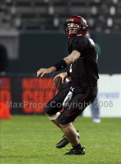 Thumbnail 3 in De La Salle vs. Centennial (CIF State D1 Final) photogallery.