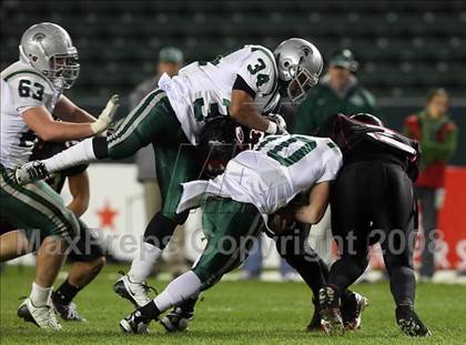 Thumbnail 3 in De La Salle vs. Centennial (CIF State D1 Final) photogallery.