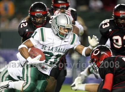 Thumbnail 3 in De La Salle vs. Centennial (CIF State D1 Final) photogallery.