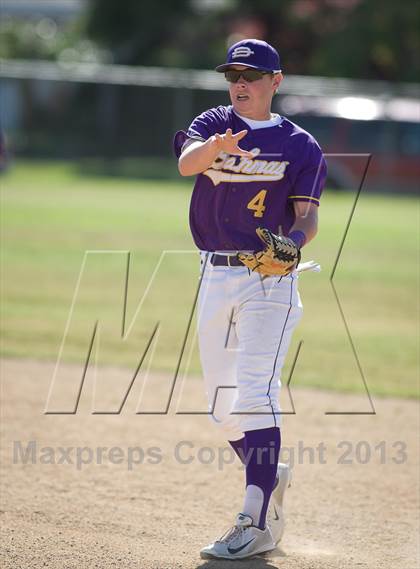Thumbnail 2 in Don Lugo [Antonio] vs. Diamond Bar photogallery.